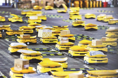 踔厲奮發新征程丨新興技術融入收揀送環節，自動化設施加速落地應用，“無人”快遞智能升級